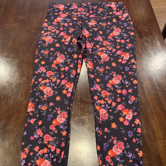 Fablectics leggings-size 12 - Picture 2 of 2